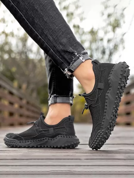 Men Mesh Breathable Slip-on Casual Shoes