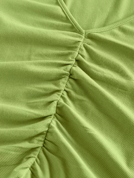 Ribbed Ruched Lettuce Trim T Shirt